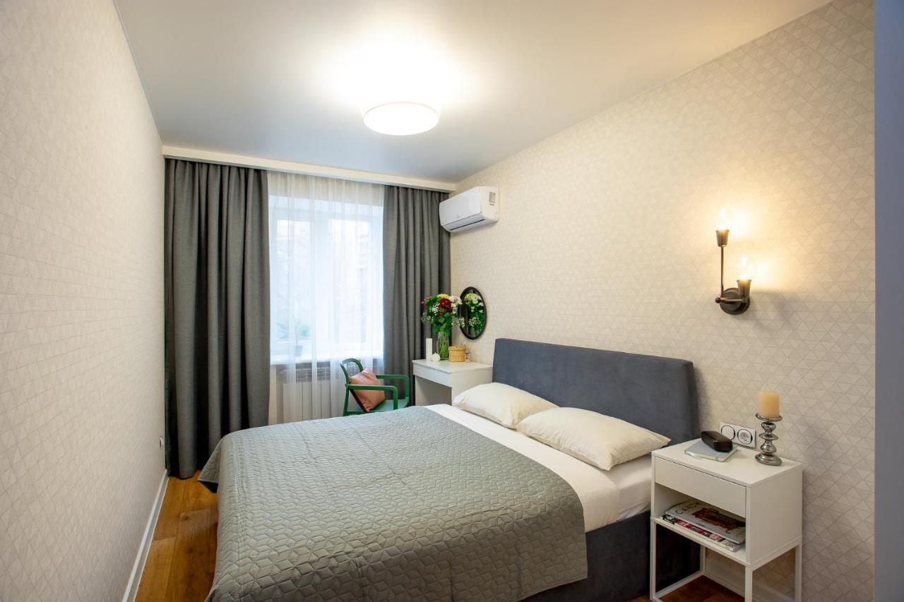 Luxury Apartment With 2 Bedrooms In The City Center Миколаїв Екстер'єр фото