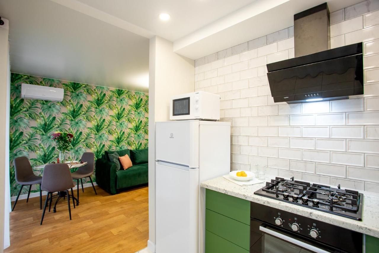 Luxury Apartment With 2 Bedrooms In The City Center Миколаїв Екстер'єр фото